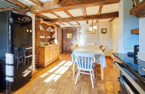 Monmouth House | Host & Stay | Tregaer Mill Barn