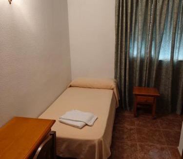 Pizarra House | Hostal Adrian