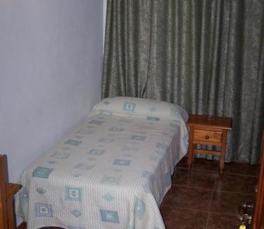 Pizarra House | Hostal Adrian