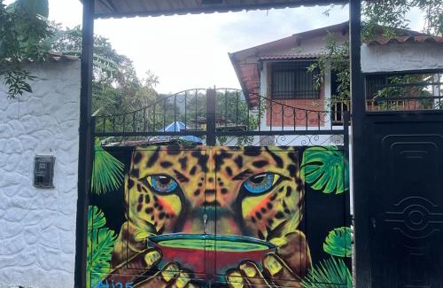 Mocoa House | Hostal Ariantiy