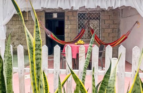 Tolu House | Hostal CORALES