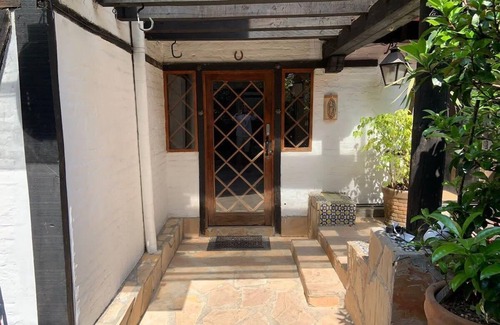 Agua Fria Apartment | Hostal el Palomar: For couples in Valle de Bravo