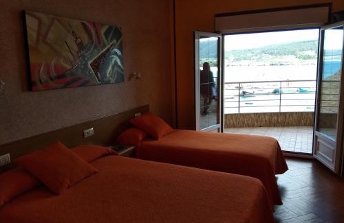 Laxe House | Hostal Residencia Bahía