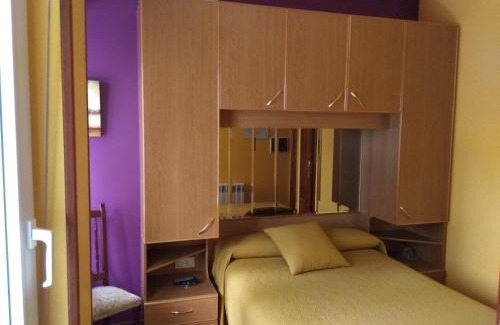 Laxe House | Hostal Residencia Bahía