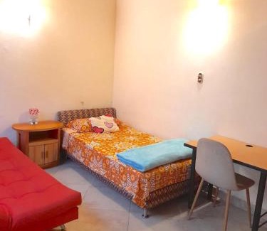 Suramericana House | Hostal Saveva Para Grupos Familias Estudiantes y Deportistas