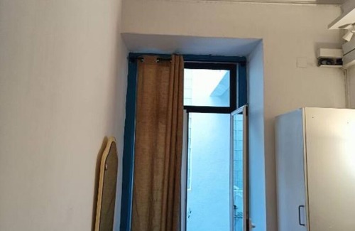 Cacilhas Apartment | Hostel Sun River - Budget Double Room