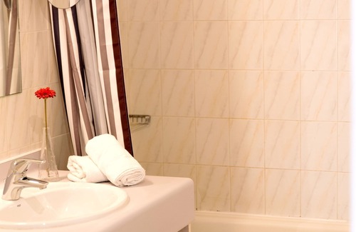 Le Thoronet Hotel | Hostellerie de l'Abbaye