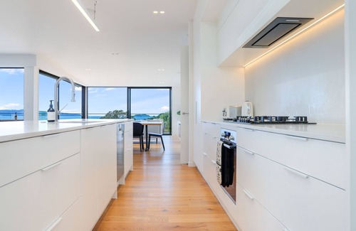 Opito Bay House | Hosts on the Coast Opito Retreat