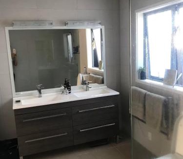 Whangamata House | Hosts on the Coast Whanga Escape