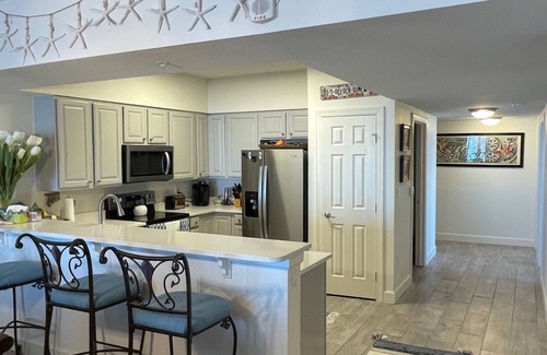 Ono Island Condo | Hot Deal! Waterfront Escape in Perdido Key Stunning Views, Sleeps 8, pool & more