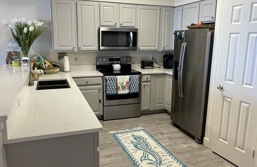 Ono Island Condo | Hot Deal! Waterfront Escape in Perdido Key Stunning Views, Sleeps 8, pool & more