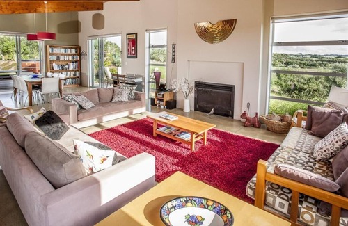 Mangawhai House | Hot Sands Olive Estate - Peaceful haven in a gated community close to estuary and golf courses