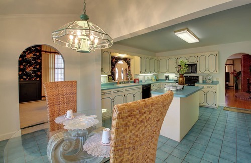 Hot Springs House | Hot Springs Home with Pool - 1/2 Mile to Oaklawn!