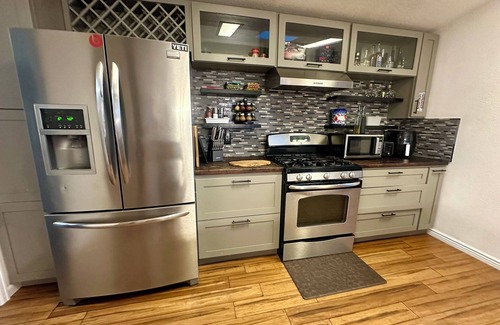 Cripple Creek House | Hot tub 3miles from Cripple Creek Secluded pet friendly
