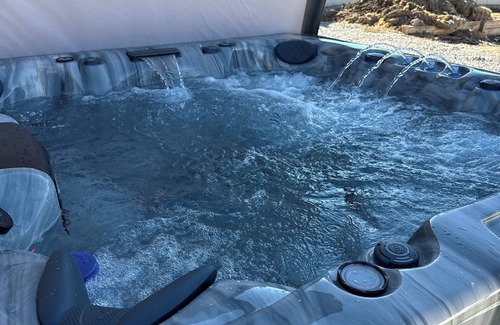 Smithfield House | Hot Tub, 6 bedrooms, sleeps 16, Theater and game room