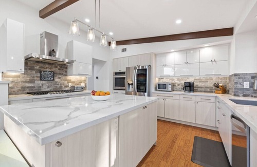 Bay Ho House | Hot Tub and Patio at Clairemont 4BR