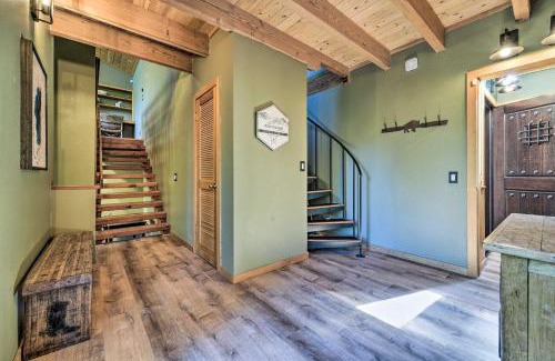 Truckee House | Hot Tub and Ski Shuttle Northstar Resort House