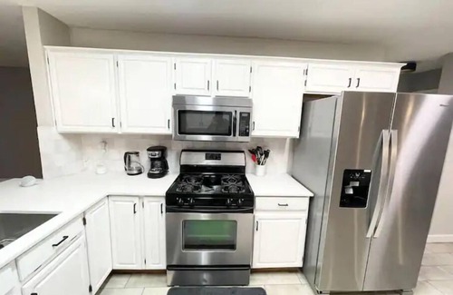 Settlers Ridge House | *hot tub cozy 4br near Austin foosball/shuffle