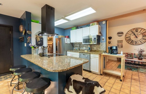 Whittier Cottage | Hot tub, Creek, Close to Cherokee