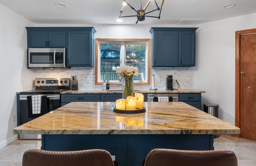 East Stroudsburg House | Hot Tub, Fire Pit, Games! Poconos Private Retreat