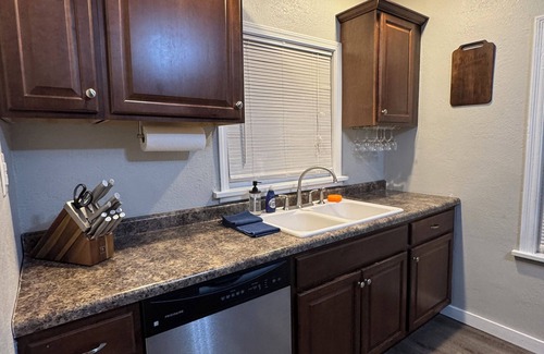 Saint Marys  Saint Joseph County Cottage | Hot Tub! Fire Pit! Gas Fire Table! Game Garage!