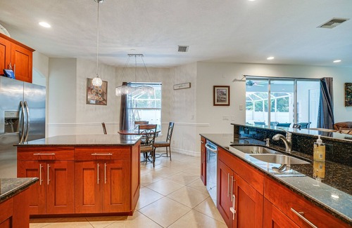Caloosahatchee House | Hot Tub + Fire Pit: Spacious Cape Coral Oasis!