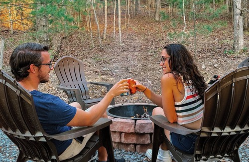 Morganton Cabin | Hot Tub Fire Pit Walk to Blue Ridge Lake Dog Friendly