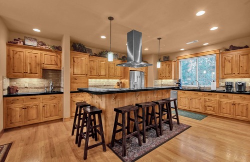Deer Park House | Hot Tub, Foosball, A/C, Easy access to north end - Wallowa 22