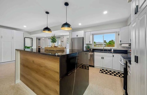 Largo House | Hot Tub, Game Lounge + Mins to Gulf Beachs