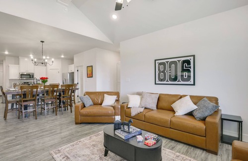 Lubbock House | Hot Tub & Game Room: 'Raider Resort' in Lubbock