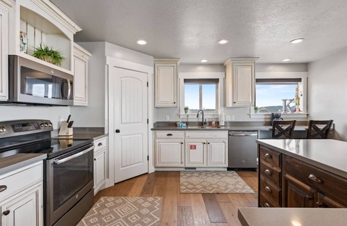 Cherimoya Hill House | Hot Tub Game Room Theater Sleeps 31