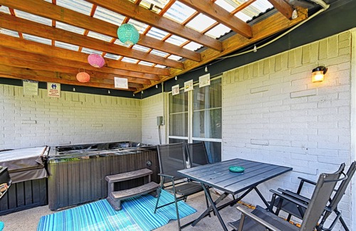 Burleson House | Hot Tub, Gameroom,17 min to Dickies Arena, FirePit!