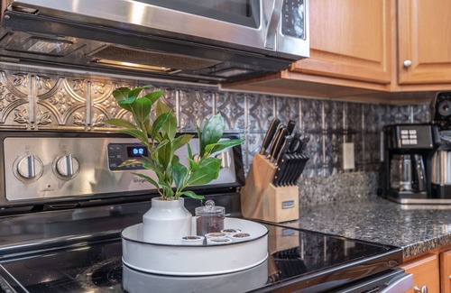 Waynesville House | Hot Tub | Home Gym | 30 min to Ski Slopes