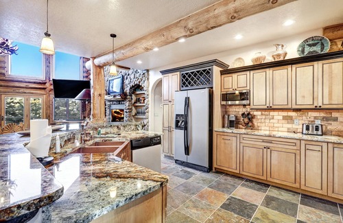Angel Fire House | Hot Tub | Log-cabin | Game Room | Sundance