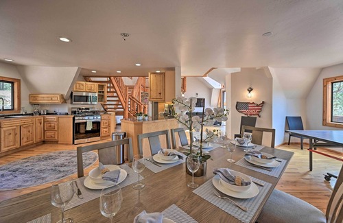 Payson Cabin | Hot Tub & Mtn View: Dog-Friendly Payson Getaway!