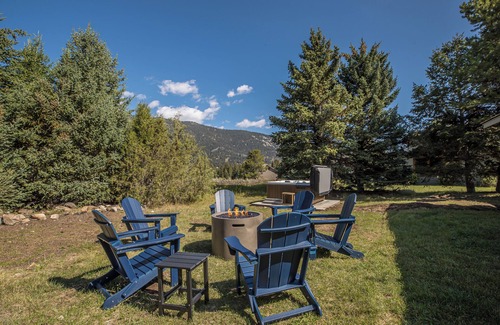Big Sky House | Hot Tub, Nordic Ski Access, Pet Friendly!