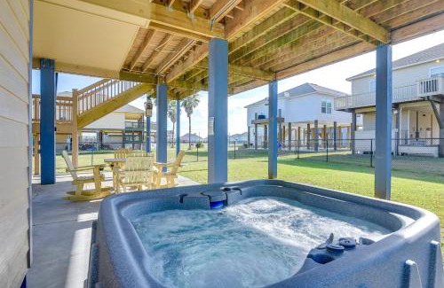 Crystal Beach House | Hot Tub, Patio and Deck Coastal Crystal Beach Home!