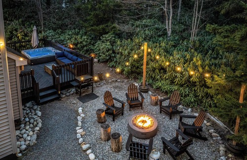 Long Pond House | Hot Tub Pool Game Room Fire Pit Beach