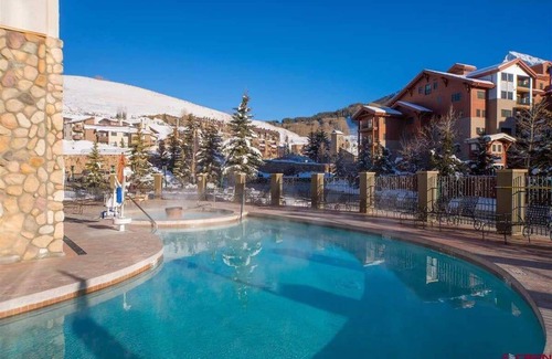 Crested Butte Condo | Hot Tub, Pool, Steam Room & Gym – Top Location