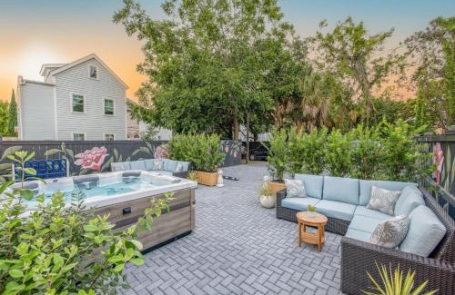 Cannonborough Elliotborough House | Hot Tub & Rooftop & Parking - 3 Blocks to King