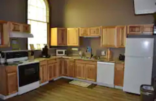 Rushville Apartment | HOT TUB Saint Mary's 2 of the FLX