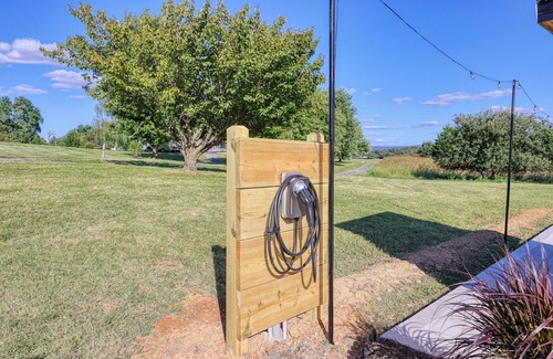 Toms Brook Other | hot tub, sauna, firepit, gym, EVcharger, game room, theatre,baby accommodations
