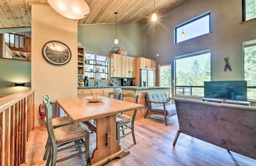 Truckee Cabin | Hot Tub & Ski Shuttle: Northstar Resort House