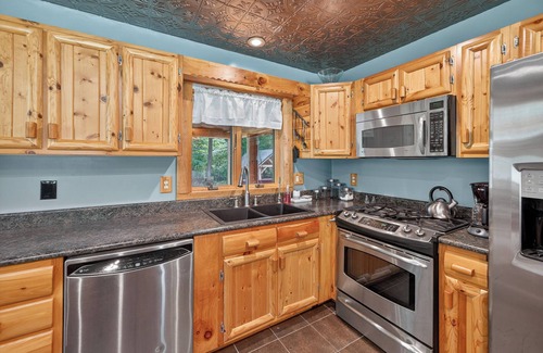 Sturgis House | Hot tub, sleeps 14, secluded