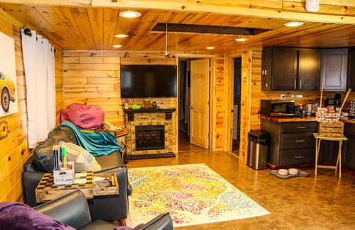 Higgins Lake Cabin | HOT TUB w/Fire Pit, Beach, TOTAL RELAXATION AWAITS!