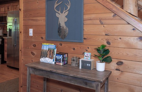 Hazel Green Cabin | Hot Tub, WiFi, Firepit, Pay Lake - HazelBrook Haven - Red River Gorge, Kentucky!