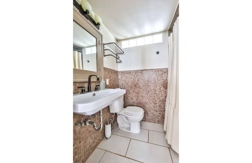 Tannersville House | Hot tub with a view: Near Hunter, Tannersville and Wyndham.