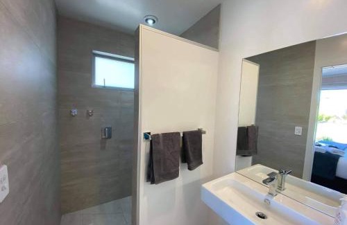 Hahei Bed & Breakfast | Hot Water Beach Lookout B&B