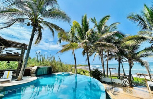 Elota Condo | hotel boutique a pie de playa by Partnerhost