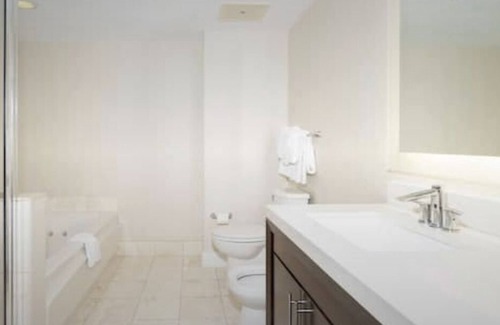 Sunny Isles Beach Hotel | ★ Hotel 1 Bedroom Suite with ocean view !